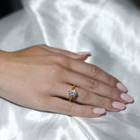 3.0ct Round-Cut Moissanite Engagment Ring - My Store