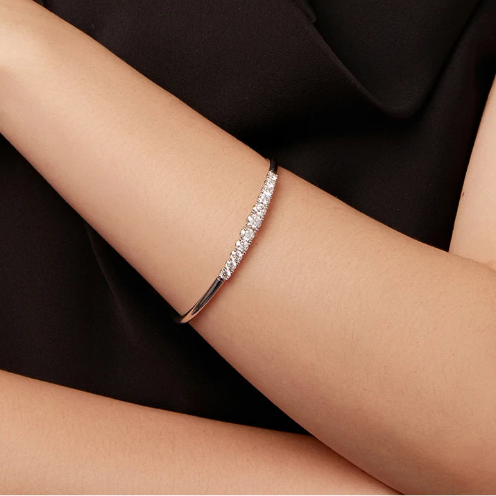 3.6ct Moissanite Adjustable Wrist Cuff - My Store